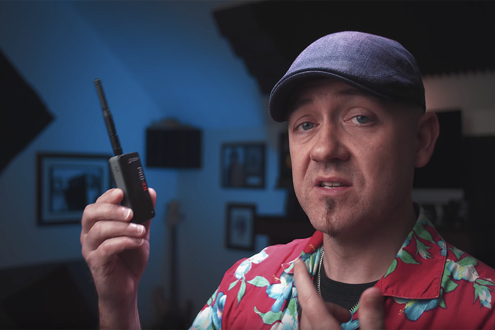 Read more about the article Barron Galliard Video Review Of The PRO-XR Wireless Microphone